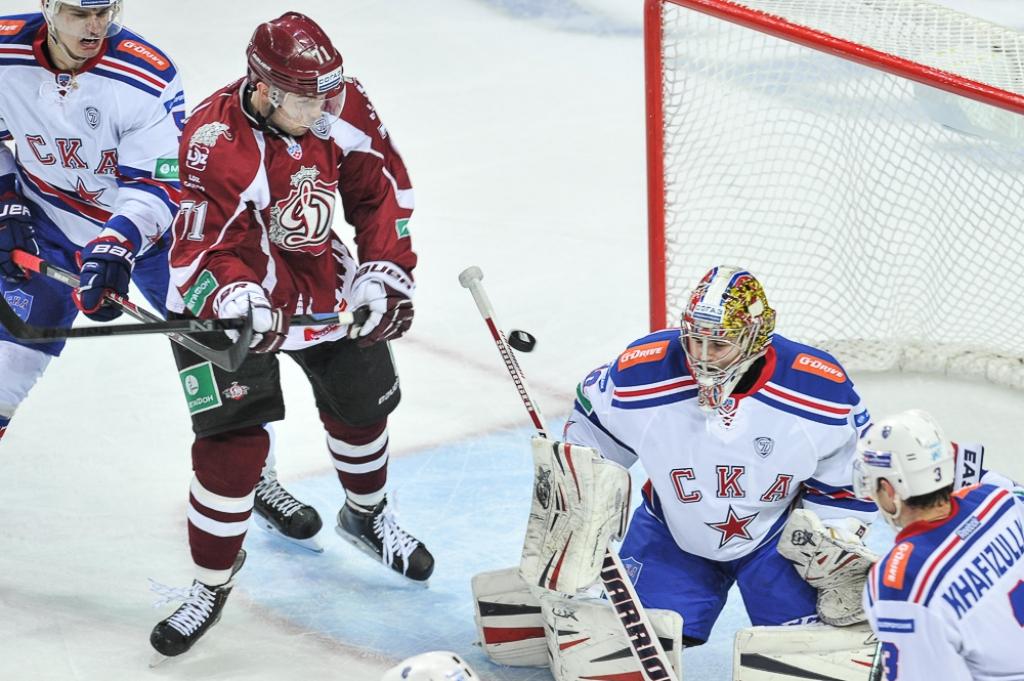 FOTO: Rīgas Dinamo pret SKA piedzīvo pirmo neveiksmi šogad