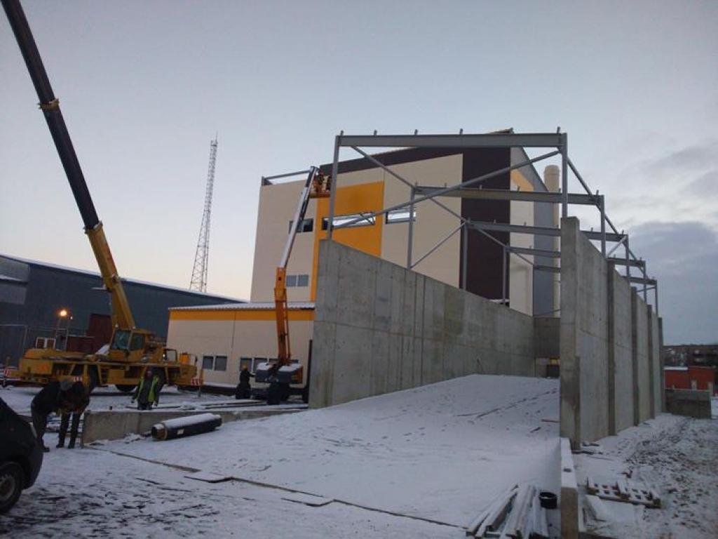 Papildināta ar foto - Aizkrauklē par 5,8 miljoniem eiro uzbūvēta jauna šķeldas katlu māja