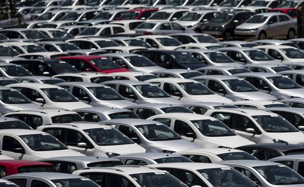 Eiropā pirmo reizi septiņu gadu laikā auguši automašīnu pārdošanas apjomi