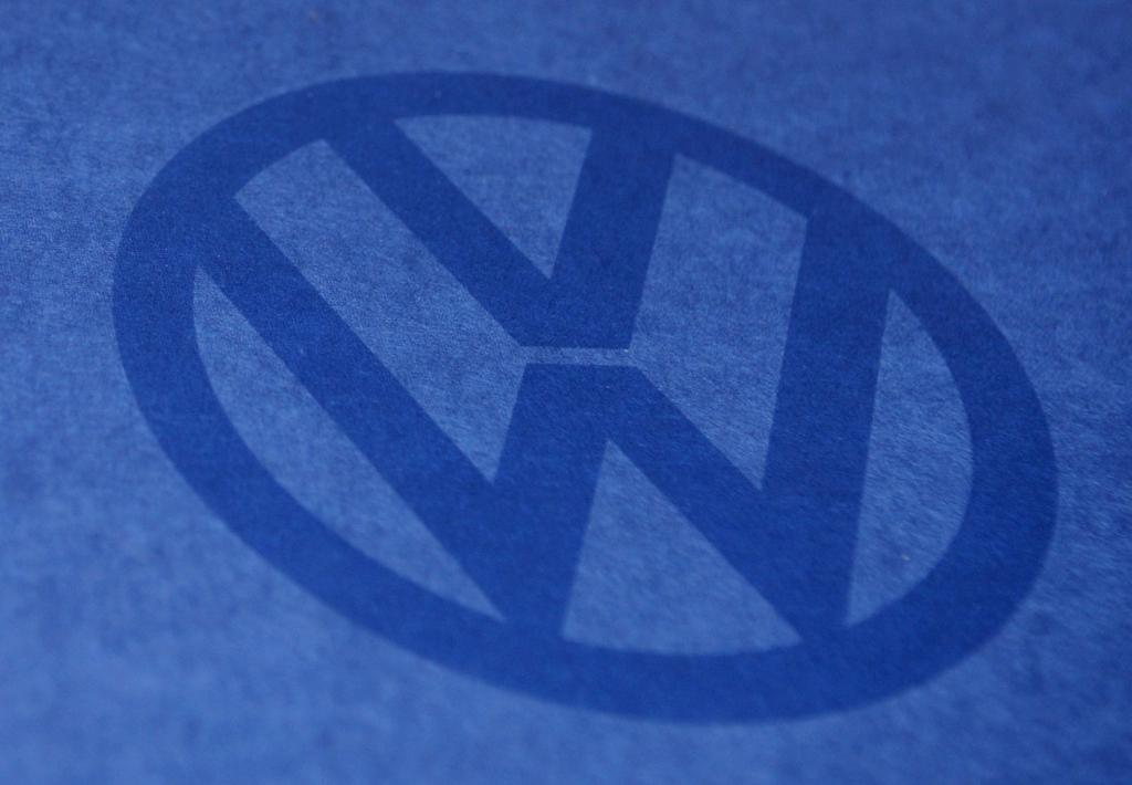 KP par karteļa vienošanos Volkswagen tirgotājiem piemēro 7,6 miljonu eiro lielu sodu; uzņēmumi lēmumu pārsūdzēs
