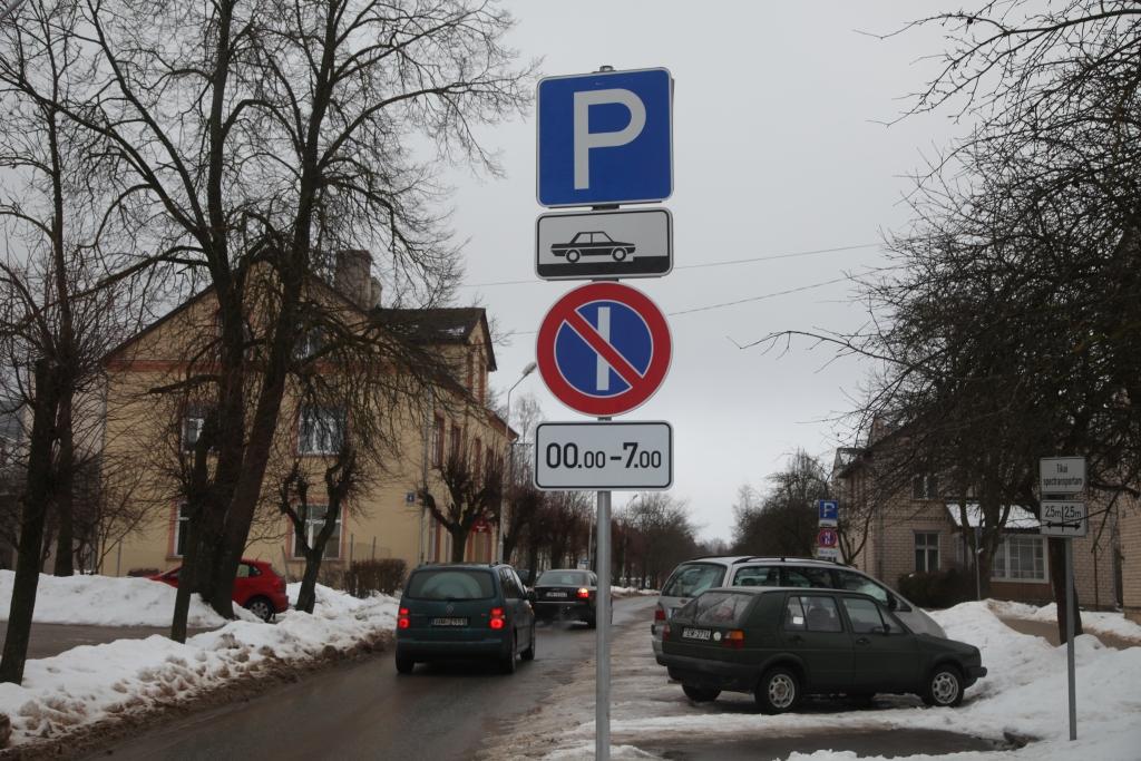 Automašīnu īpašnieki: jaunās zīmes – naudas  izšķiešana
