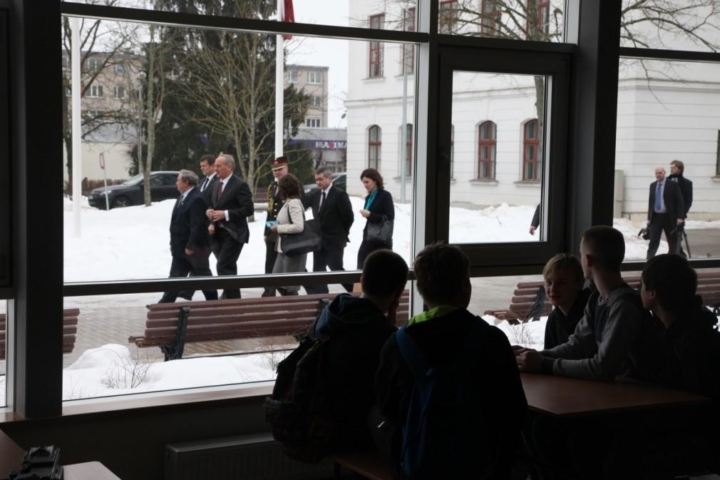 Foto: Valsts prezidents iepazīstas ar Gulbenes novada attīstības pieredzi