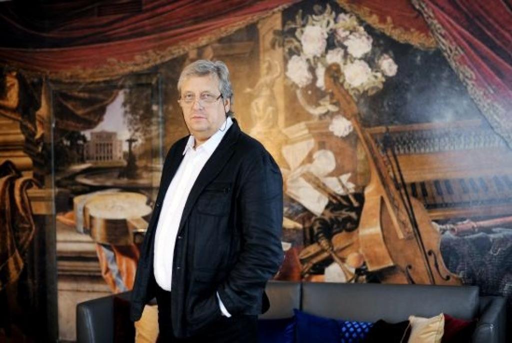 Liepiņš papliķē sev pa plecu - operā algas atjaunotas pirmskrīzes līmenī