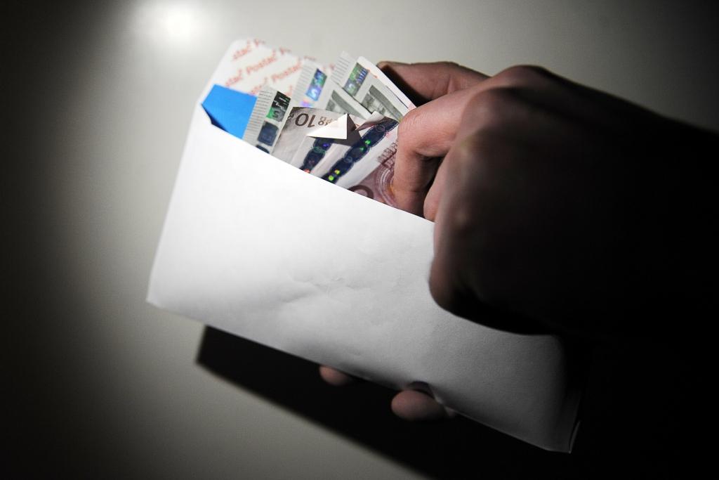Brīdina par iespējamu krāpšanu, izmantojot Creditreform un Rīgas satiksmes vārdu