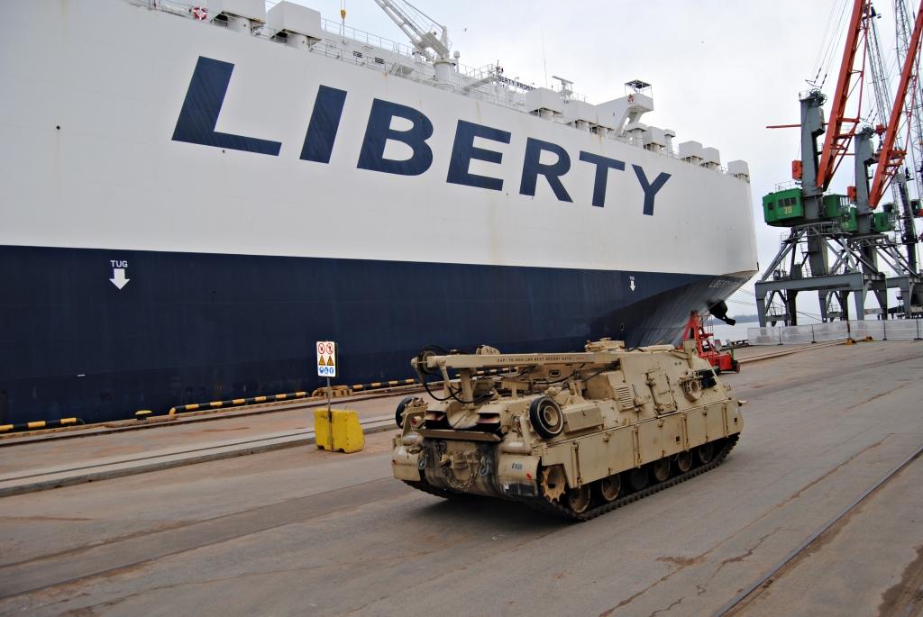 Latvijā ierodas ASV militārā tehnika