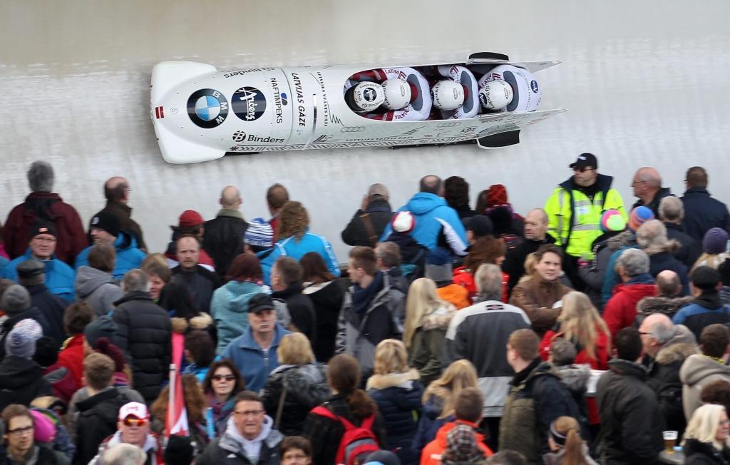 FOTO: Melbārža komandas triumfālā sezona - no Leikplesidas līdz Vinterbergai