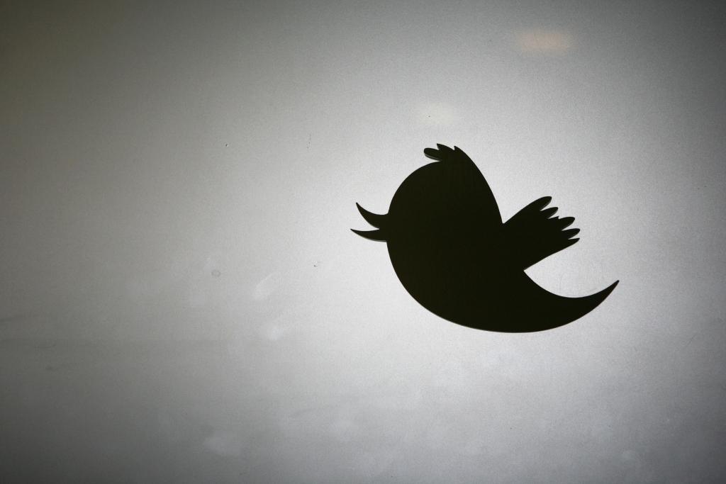 Twitter aizliedz atriebības kailfoto publicēšanu