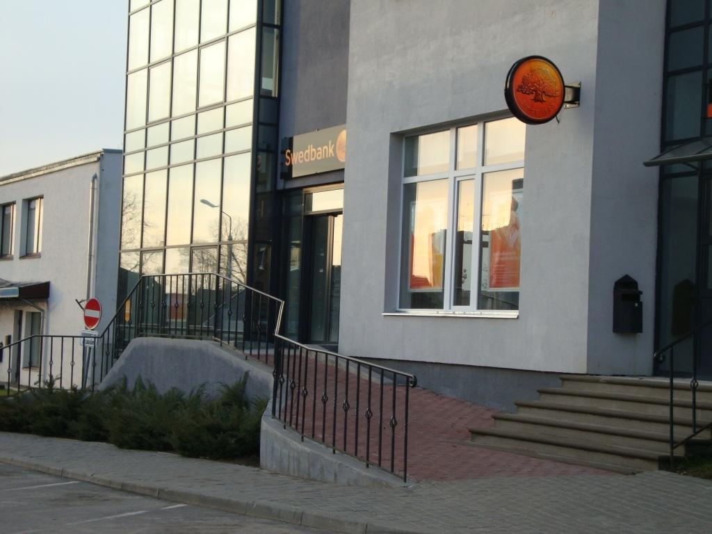 “Swedbank” neplāno slēgt filiāli Gulbenē