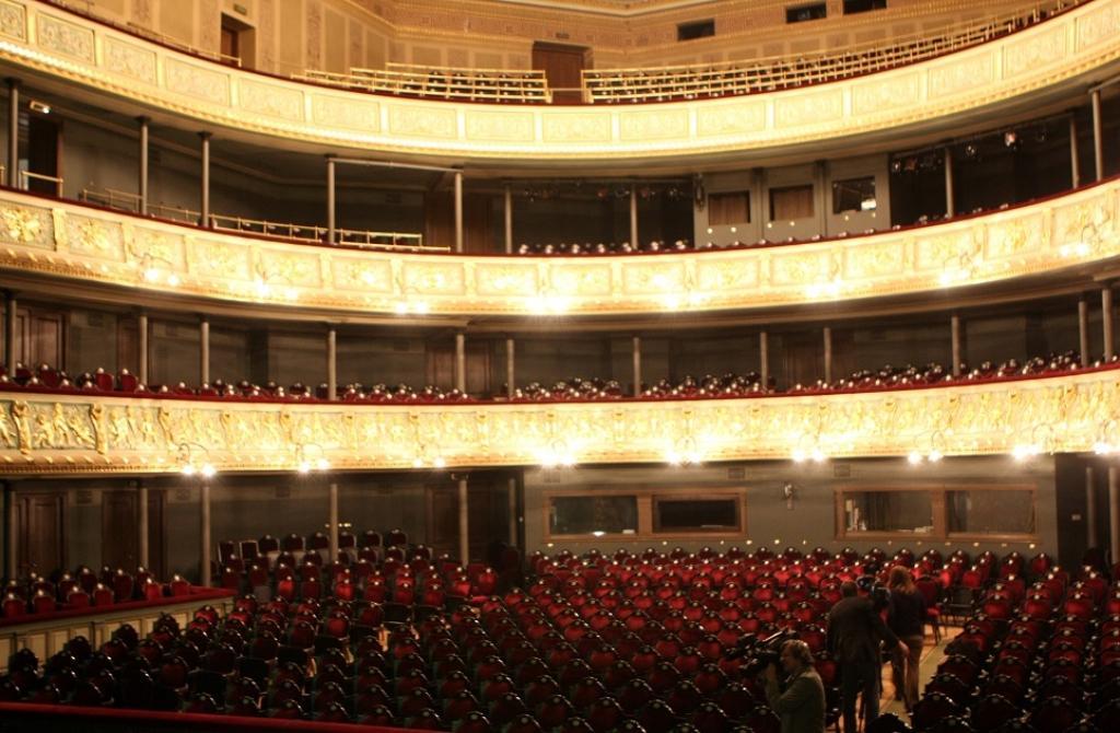 Prezidenta kanceleja un Ministru kabinets atsakās no ložām operā