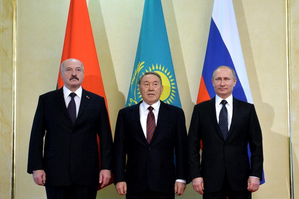 Putins rosina sarunas Krievijas, Baltkrievijas un Kazahstānas valūtas savienību