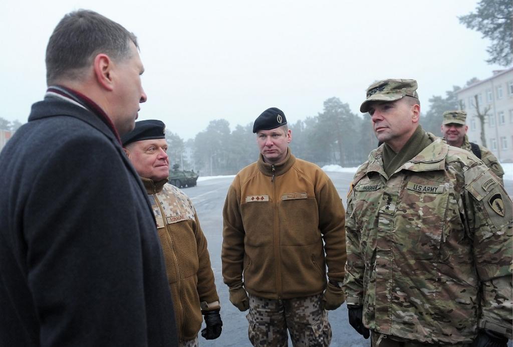 Vējonis: NATO ar militāro vingrinājumu nedemonstrē spēku, bet solidaritāti