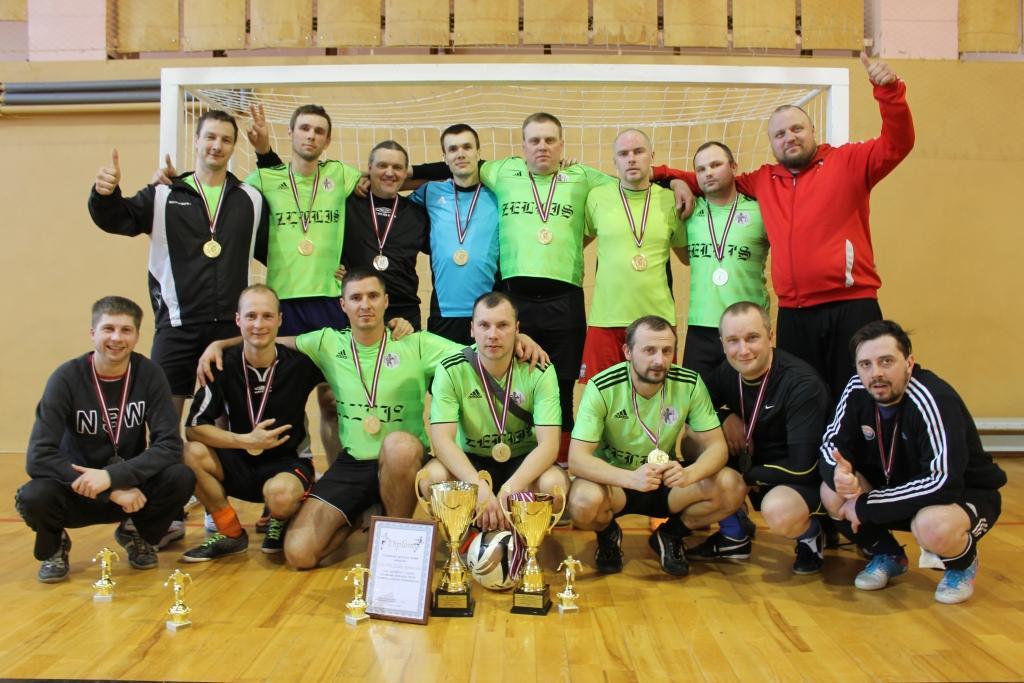 Beidzas telpu futbola čempionāts