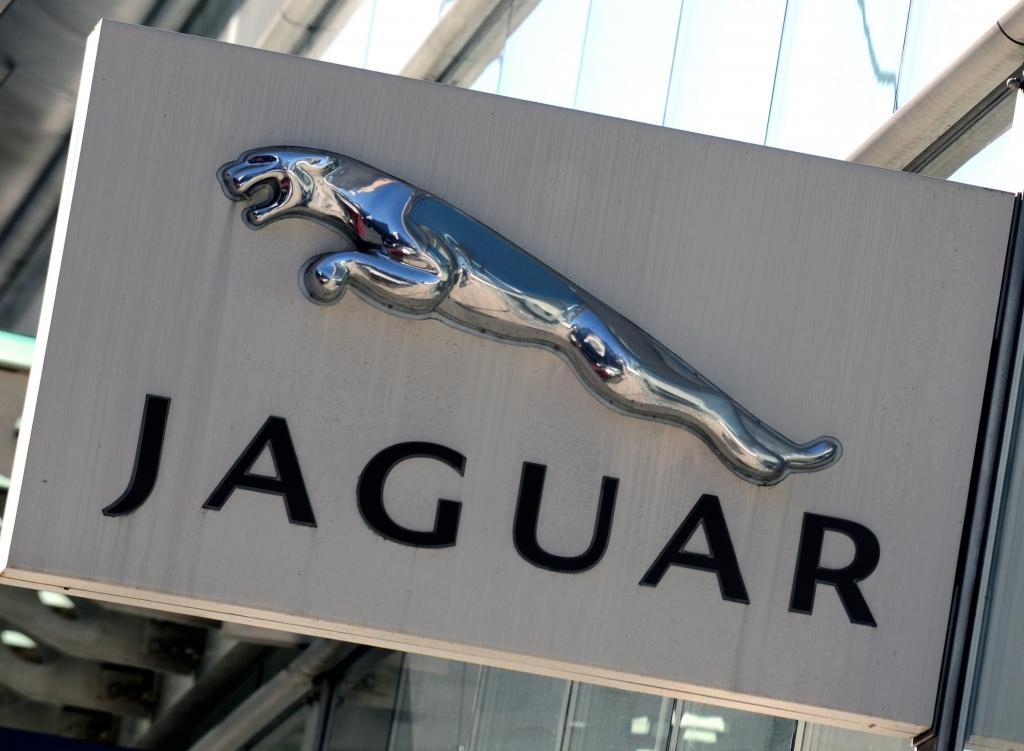 Jaguar Land Rover Lielbritānijā investēs 600 miljonus mārciņu
