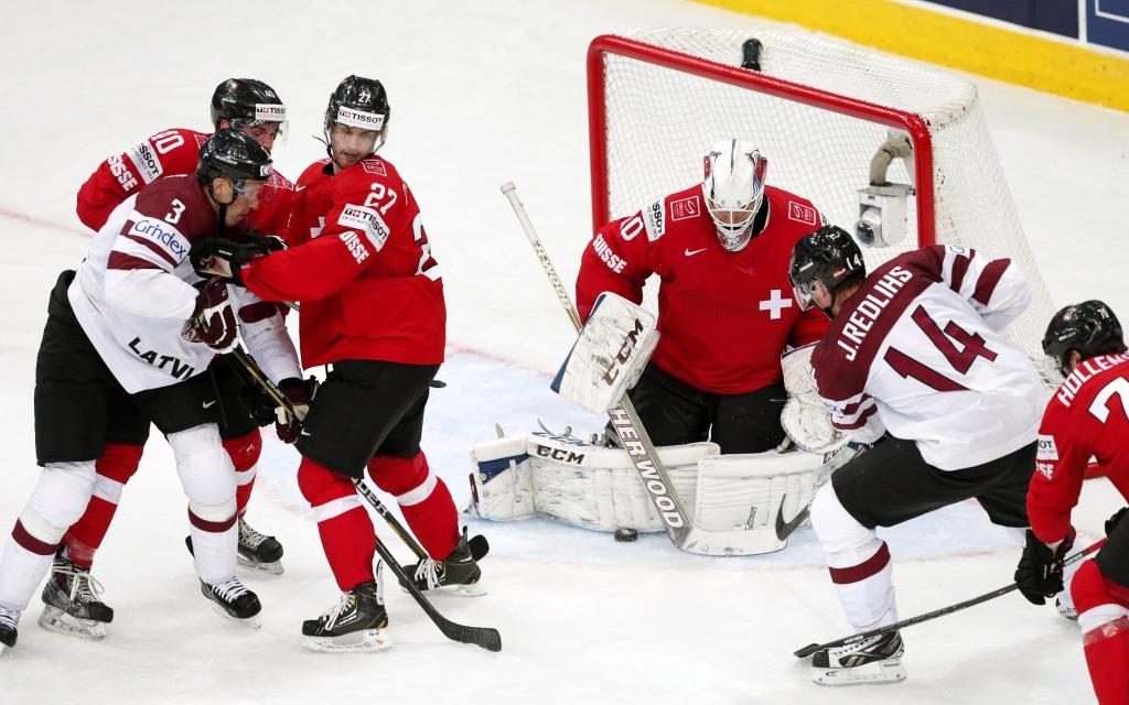 Nosaukti trīs Latvijas hokejisti, kuri pasaules čempionātā nespēlēs