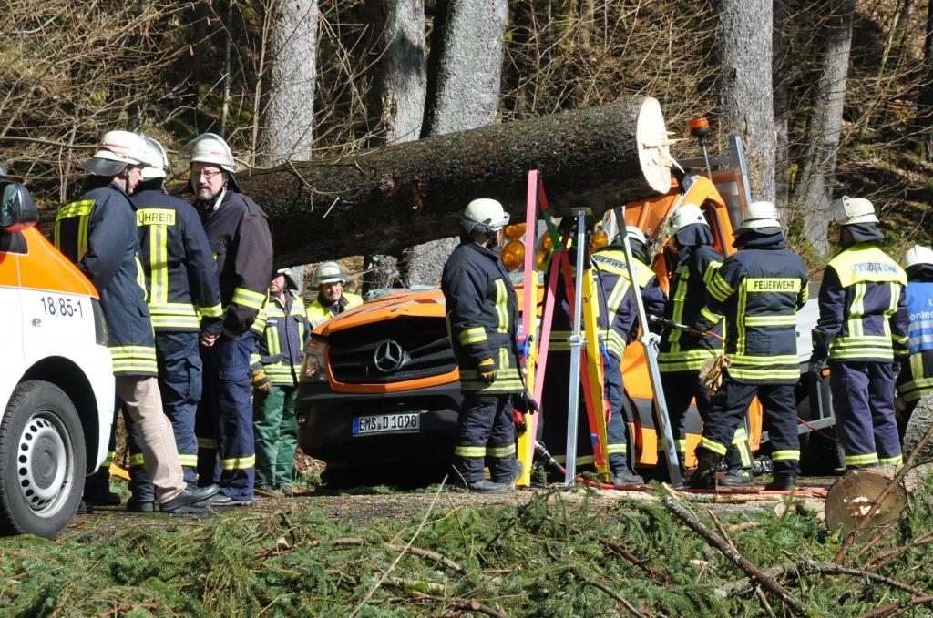 Vācijas dienvidus skārusi spēcīga vētra; trīs bojāgājušie