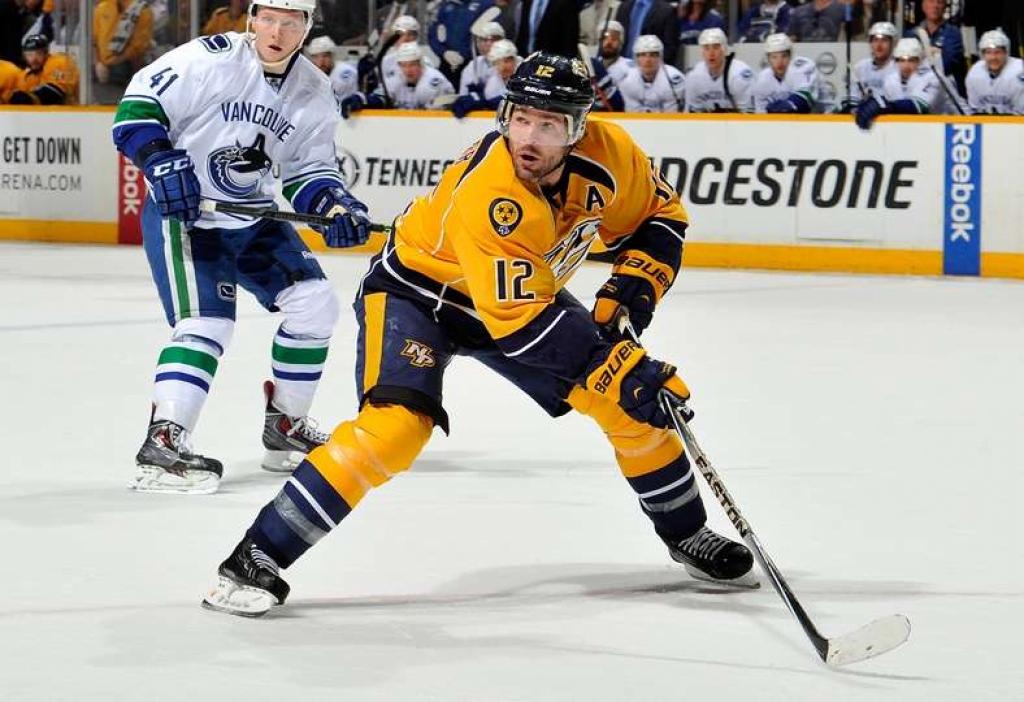 Canucks un Ķēniņš pēc uzvaras Nešvilā vēl vairāk pietuvojas spēlēšanai Stenlija kausa izcīņā