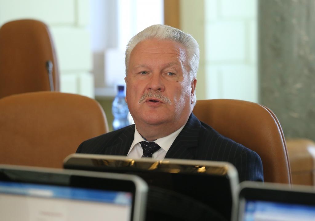 Dūklavs: Piena kvota nav pārpildīta; Latvija izvairīsies no soda