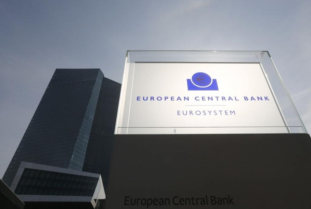ECB atklāj pirkumus