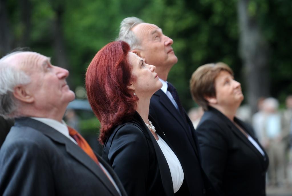 Āboltiņa: Prezidents savus pienākumus veicis "pēc labākās apziņas"