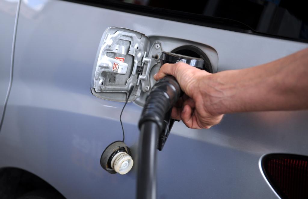 ES prezidentūras auto aptrūkusies degviela; uzpildīšanās izmaksās vēl 50 000