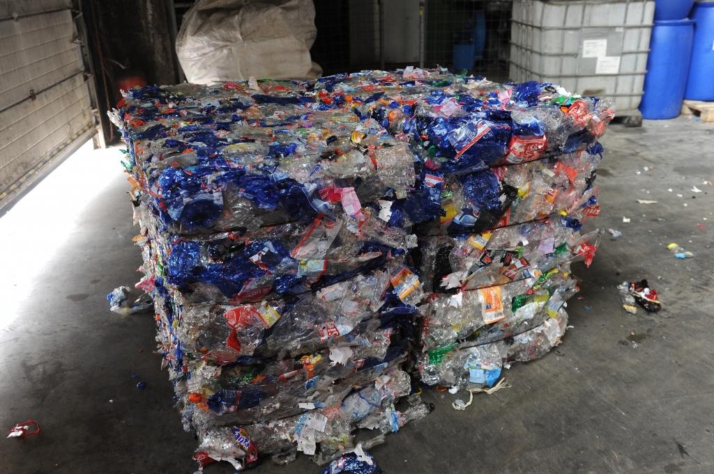 Kā top?: PET plastmasas pārslas uzņēmumā PET Baltija