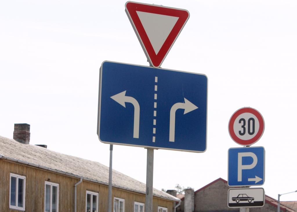 Latvijas prezidentūras pasākumu laikā ierobežos satiksmi Vecrīgā, Pārdaugavā un Vecmīlgrāvī