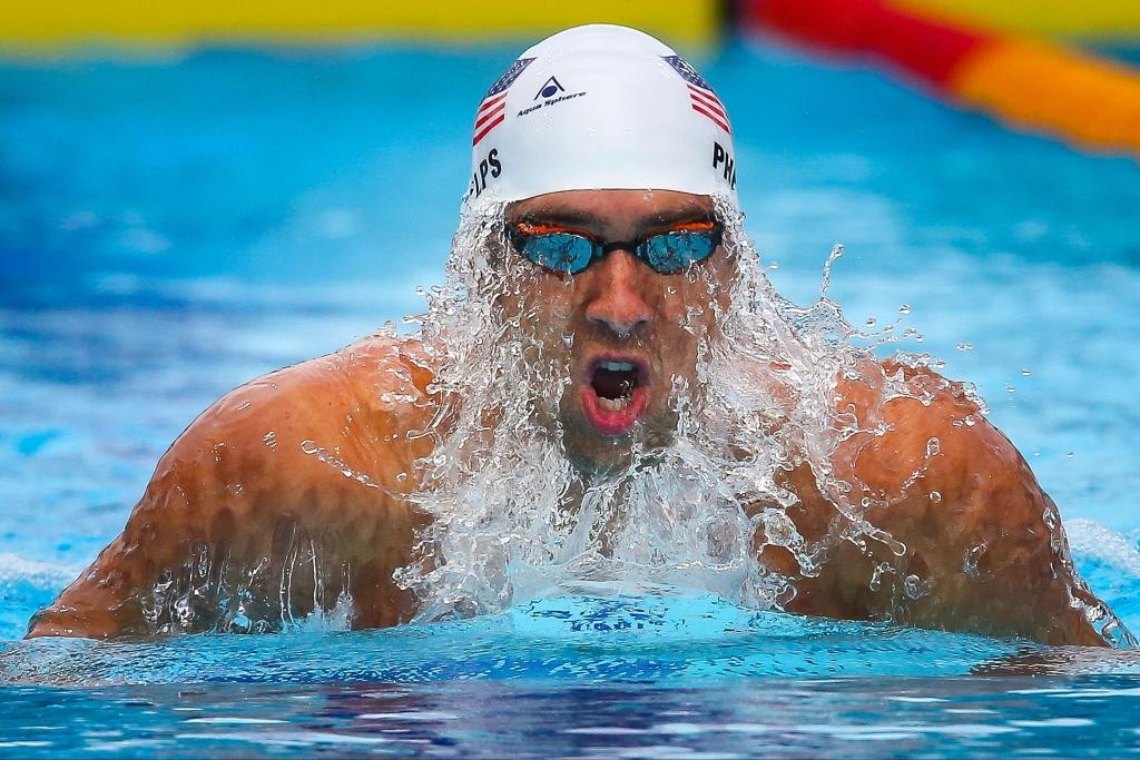 Peldētājs Kalniņš prestižajās Arena Pro Series sacensībās finišē uzreiz aiz izcilā Felpsa