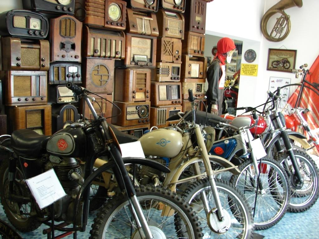 Motokross: varēs aplūkot retromotociklus