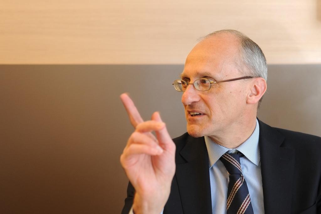 Uzmanības centrā: Regulējumu ietvars, lai novērstu 2008. gada finanšu krīzes atkārtošanos, vēl nav gatavs