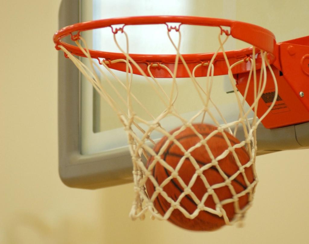 Basketbols: novada atklātā čempionāta līderi - Nareka