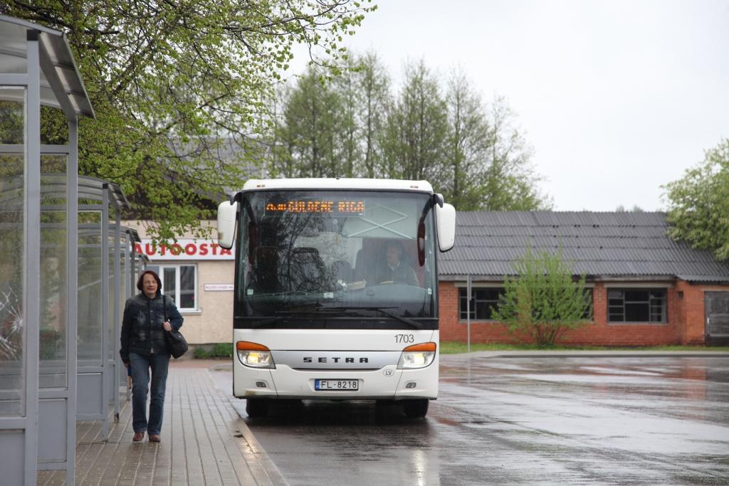 Sāks kursēt autobuss uz Tanslavu kapsētu