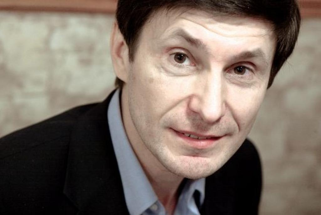 Kruks: Integrācija latviešu skatījumā - krievi staigās ar sarkanbaltsarkaniem karogiem