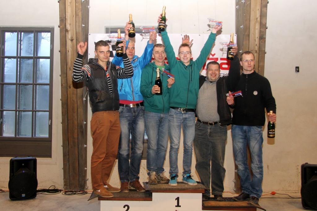 Autosports: mūsu sportisti startē “Kalnamuižā 2015”