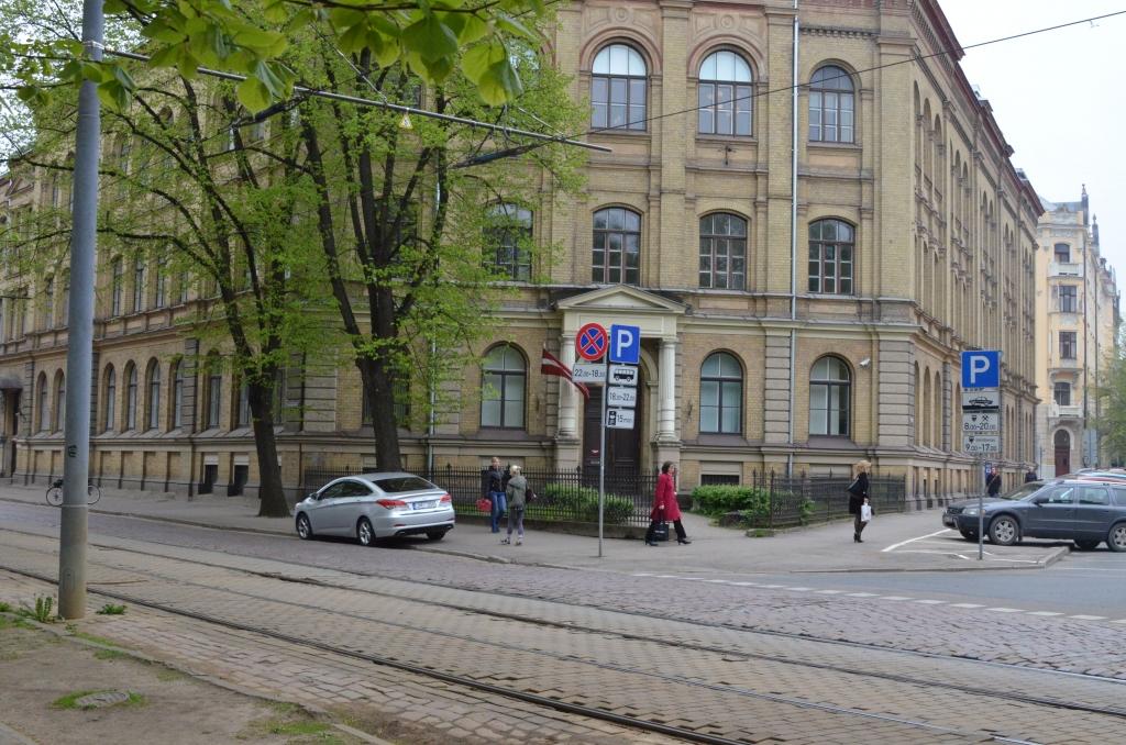 RTU jaunā Inženierzinātņu vidusskola - fotogrāfijās