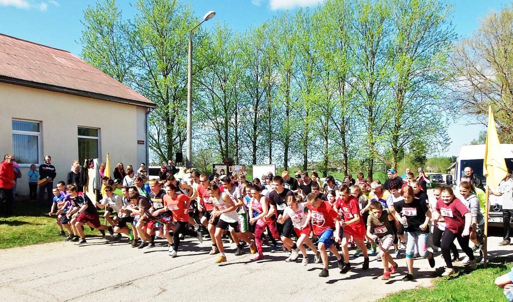 Jau 20.reizi notiek skrējiens “Rankas apļi”