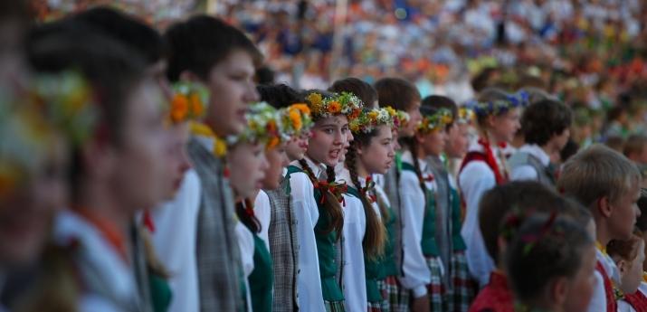 Sāksies XI Latvijas skolu jaunatnes dziesmu un deju svētki