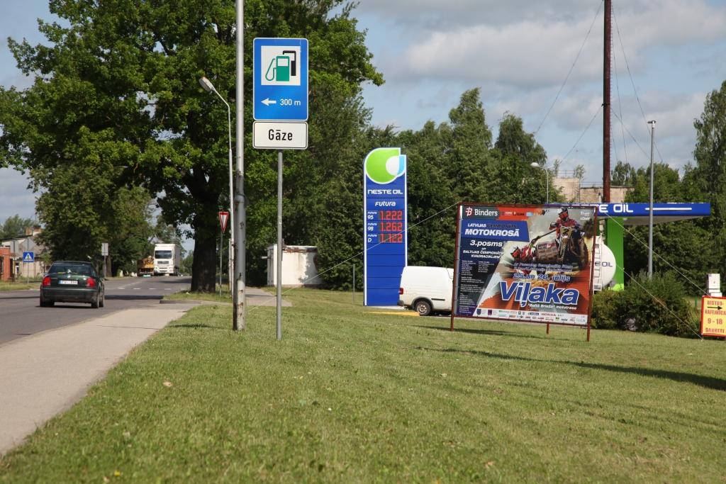 Brīdina par nesaskaņotas reklāmas izvietošanu