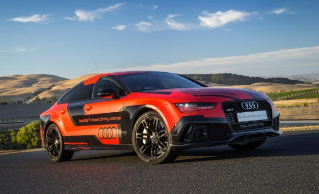 Nākamajā Audi A8 paaudzē piedāvās bezpilota braukšanas iespēju