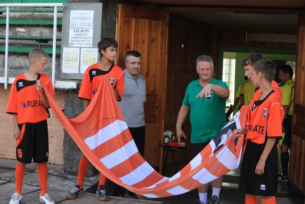 Diskutē par izstāšanos no  FB “Gulbene 2005”