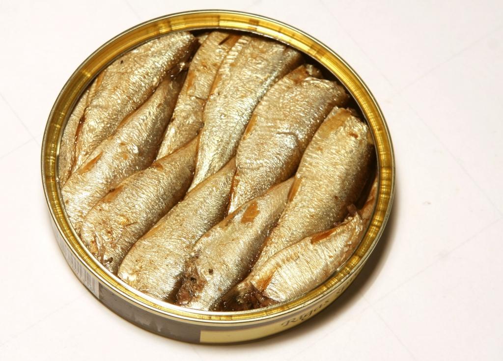 Krievija aizliedz vairāku Latvijas ražotāju zivju konservu ievešanu