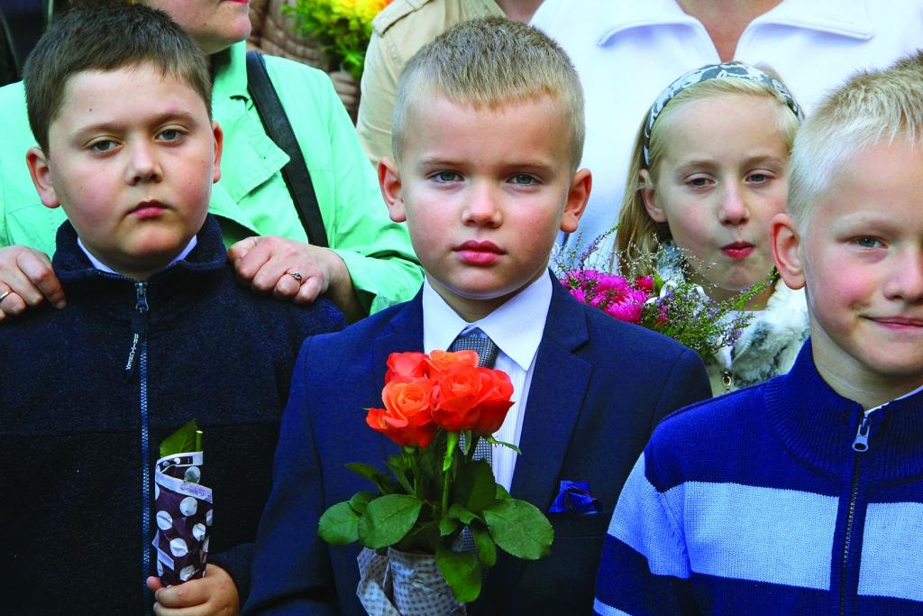 Bruģēt gludu ceļu uz skolu