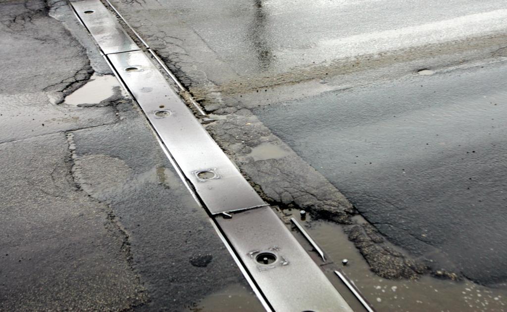 Matīss: Nedrīkst palielināt transporta nodevu un akcīzi degvielai nepalielinot finansējumu ceļiem