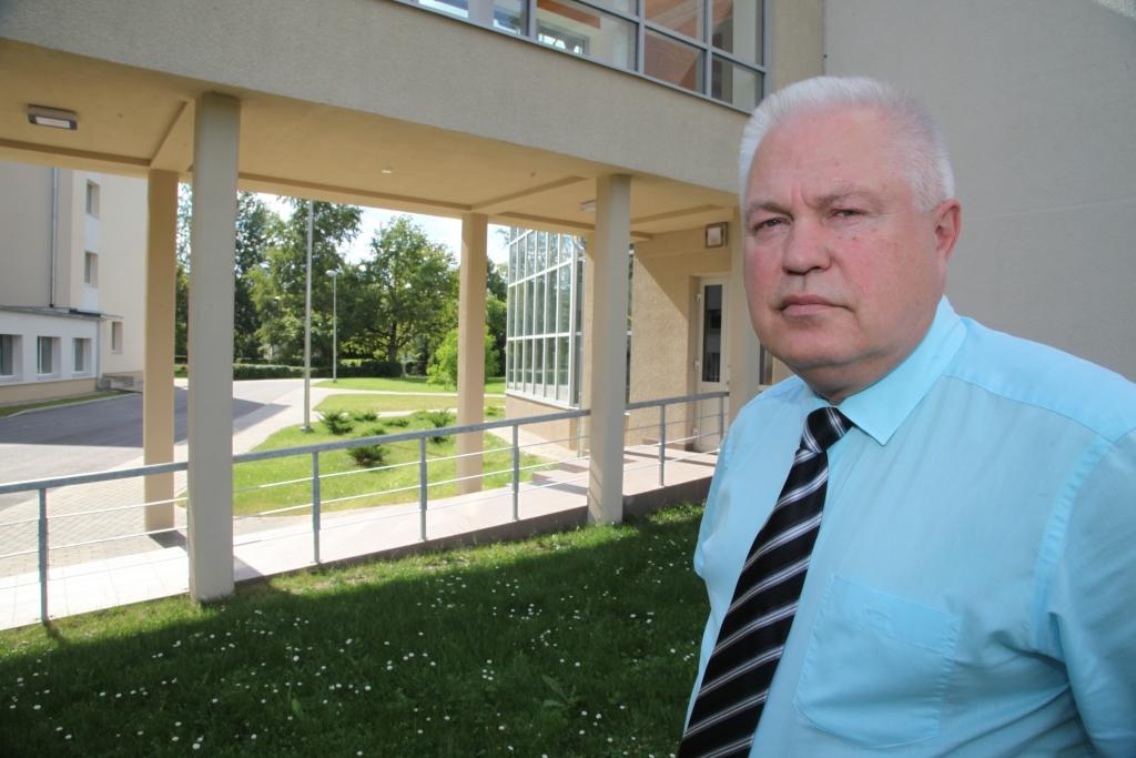 Cenšamies izvairīties no “mēs un jūs”