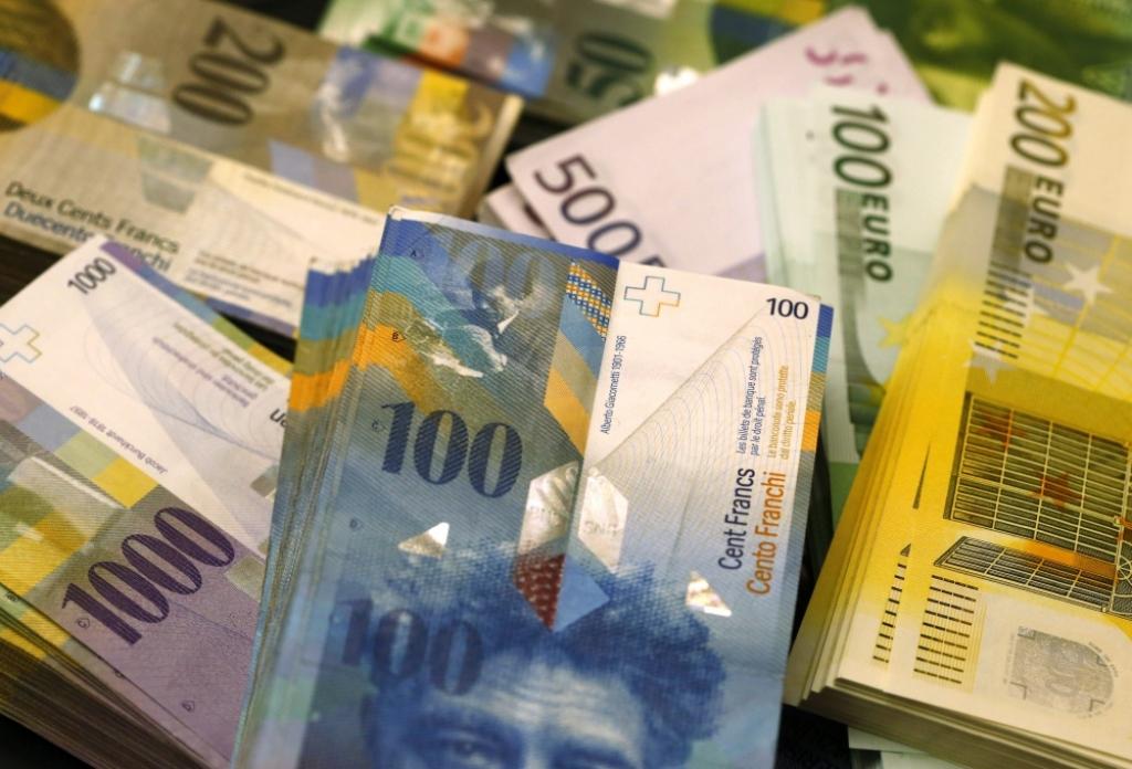 Polija var sacelt pamatīgu traci uz Šveices franku kredītu skatuves