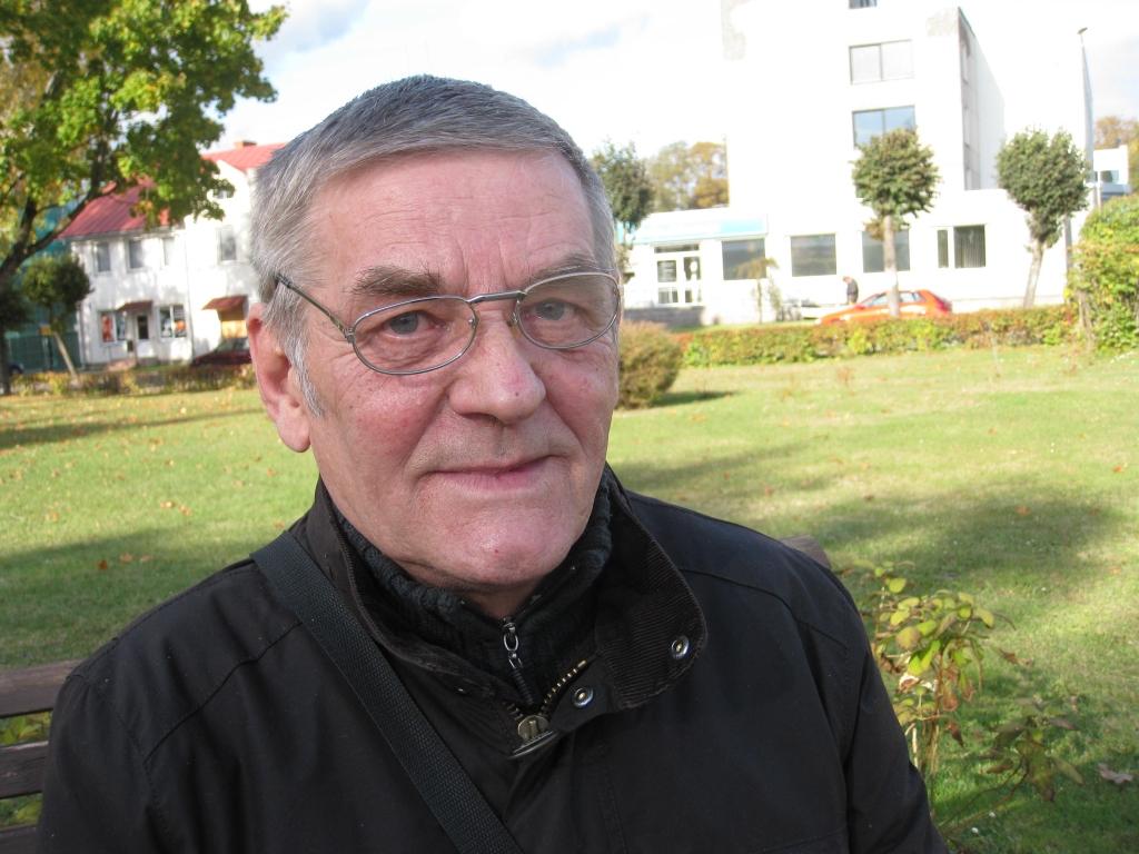 Invalīds lūdzas uz “Blomīti”