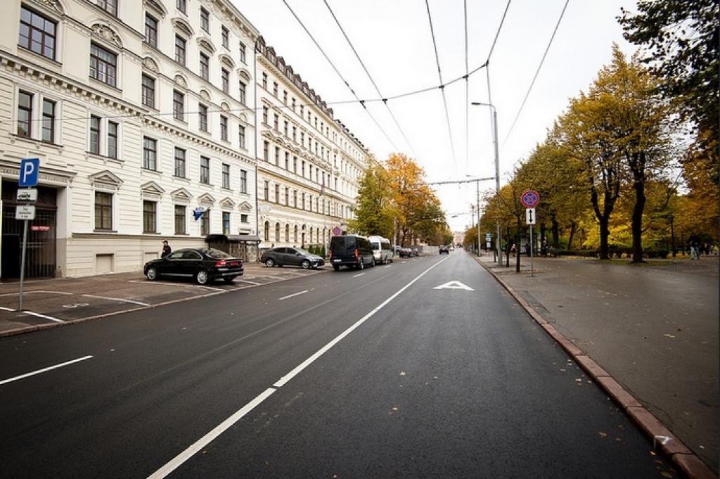Pabeigts remonts vairākās Rīgas centra ielās; nākamgad atjaunos Brīvības un Lāčplēša ielu