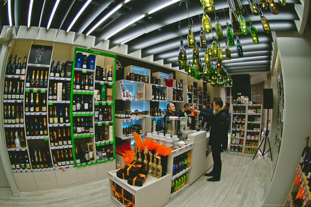 Rīgā atvērts specializētais dzērienu veikals Bottlery