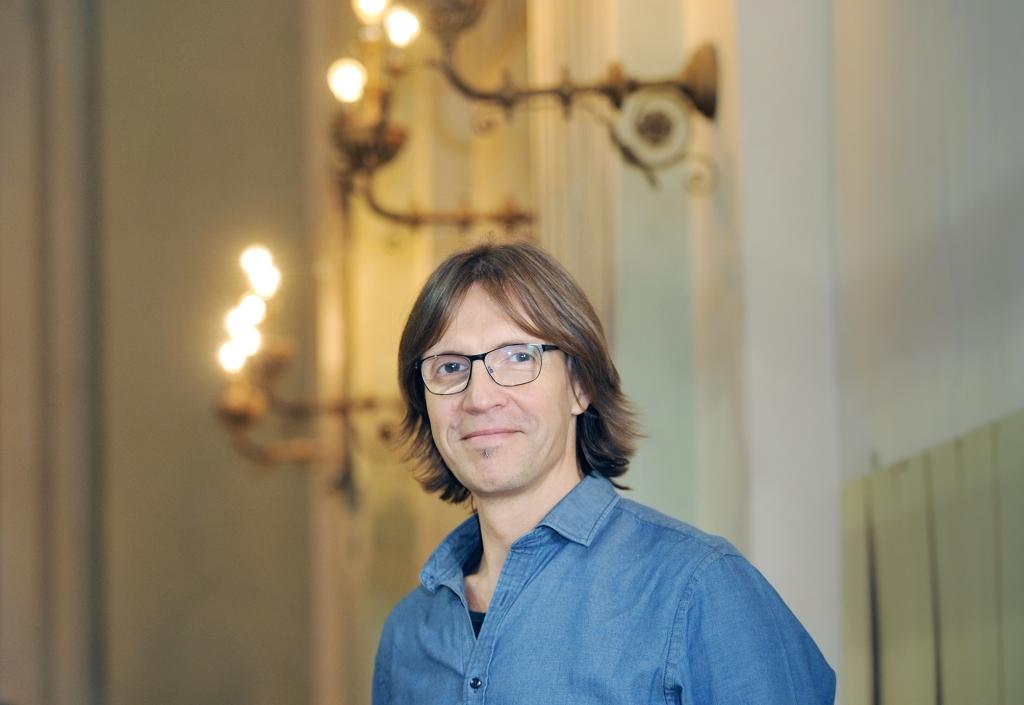 Kaspars Putniņš: Man ir žēl, ka Latvijā sarunu par un ap mūziku ir arvien mazāk