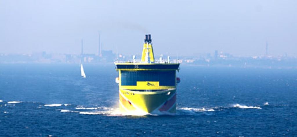Tallink Grupp par 91,5 miljoniem eiro pārdevusi kuģi Superstar