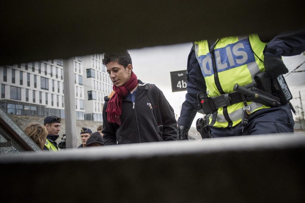 Eiropa piever durvis migrantiem